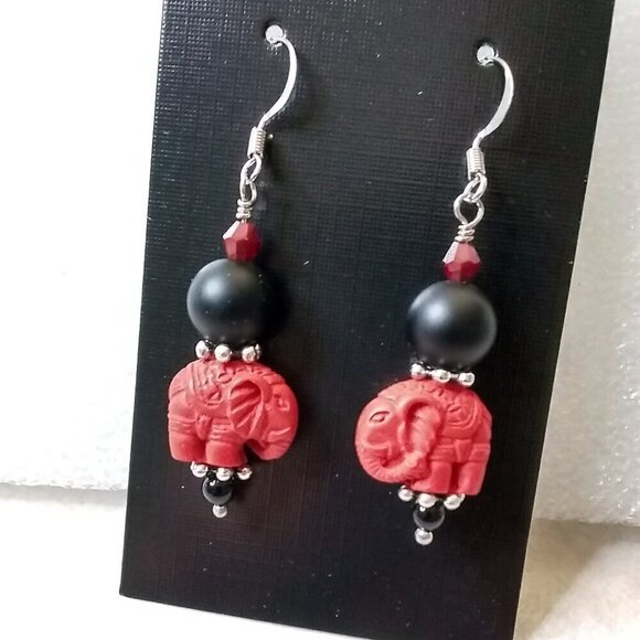 Super Cute! Large & Chunky! Black + Red Elephant Dangle Earrings! Tuskers!!! - Picture 2 of 8